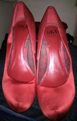 Red heels size 8.5