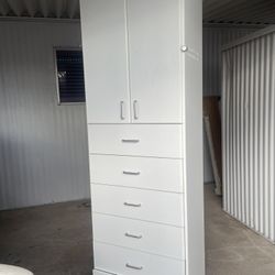 Dresser/Makeup Vanity