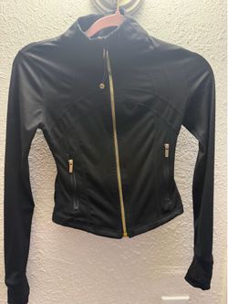 Lululemon cropped define jacket size 2