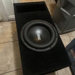 Re Audio Xxx RE Audio 12 inch subwoofer with ported box  4,000 watts