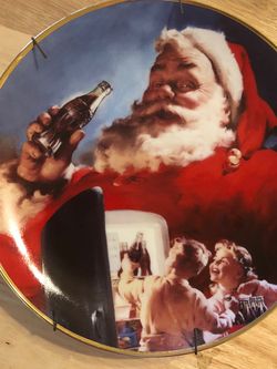 “Stocking Up For Santa” Coca Cola Plate #HB1476