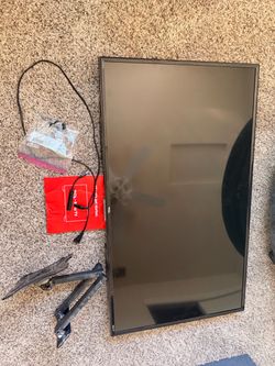 TCL Roku TV Flat Screen Television