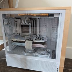 Custom White BTF Build. Ryzen 9800X3D, Radeon 9070 XT, 32GB DDR5, 3TB NVME SSD