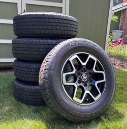 Bronco Outer Banks OEM Wheels and Tires