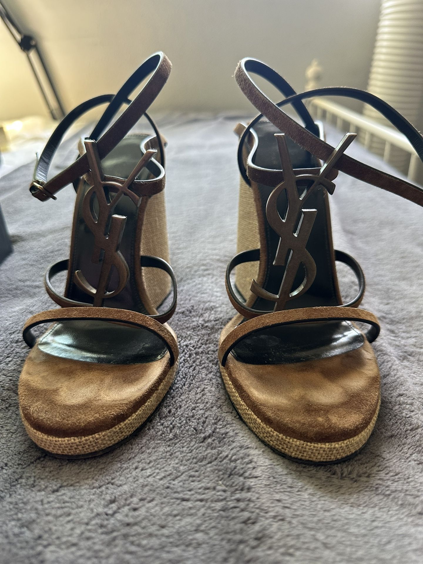 Yves Saint Laurent Signature Logo Suede Espadrilles