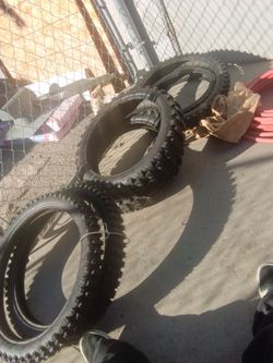 Dirt Bike / Motocross Knobby Tires – Set of 3