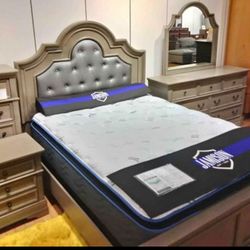 Beautiful Frisco solid wood bedroom set only $799. Easy finance option. Same day delivery.