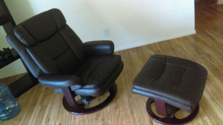 Brand new brown Leather chair set