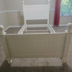 TWIN BED FRAME 