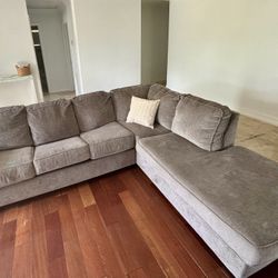 Washable Grey Sectional Couch — Pull Out Bed
