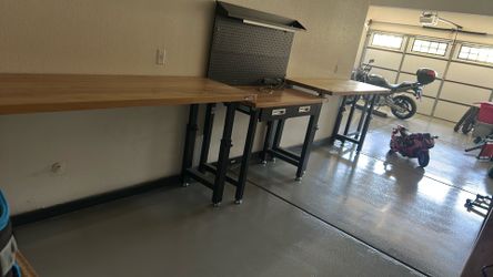 Seville Ultra HD Workbenches