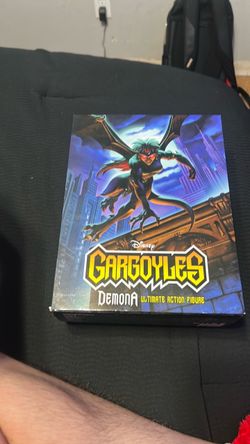 Disney Gargoyles Demona Ultimate Action Figure