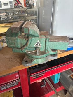 Heavy duty vice in West Hills/ Canoga Park