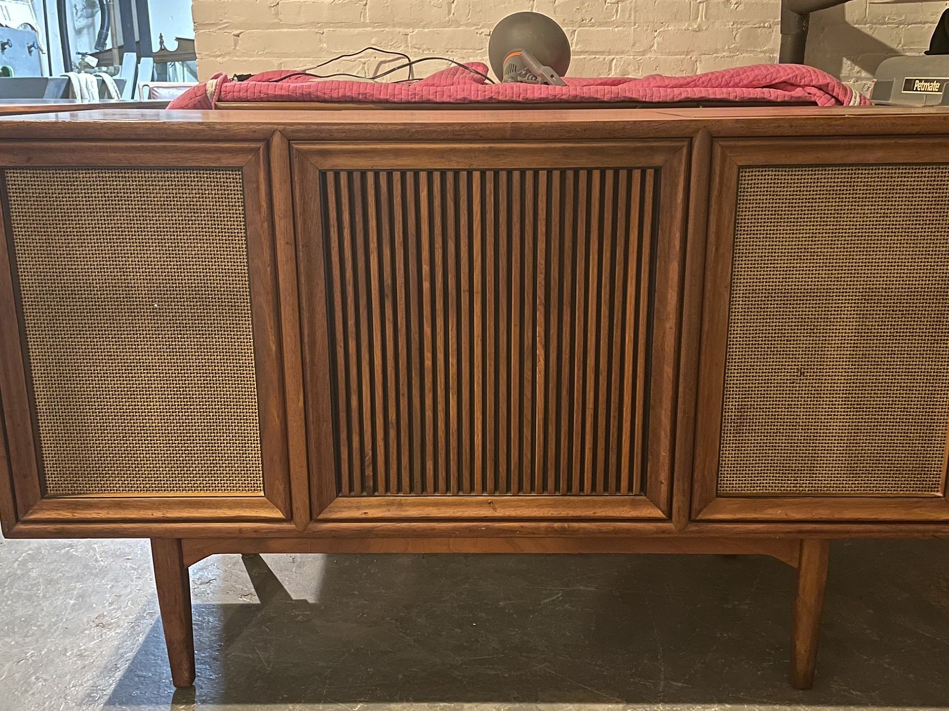 Mid Century Modern Drexel Declaration Motorola Hi Fi Console Stereo turntable