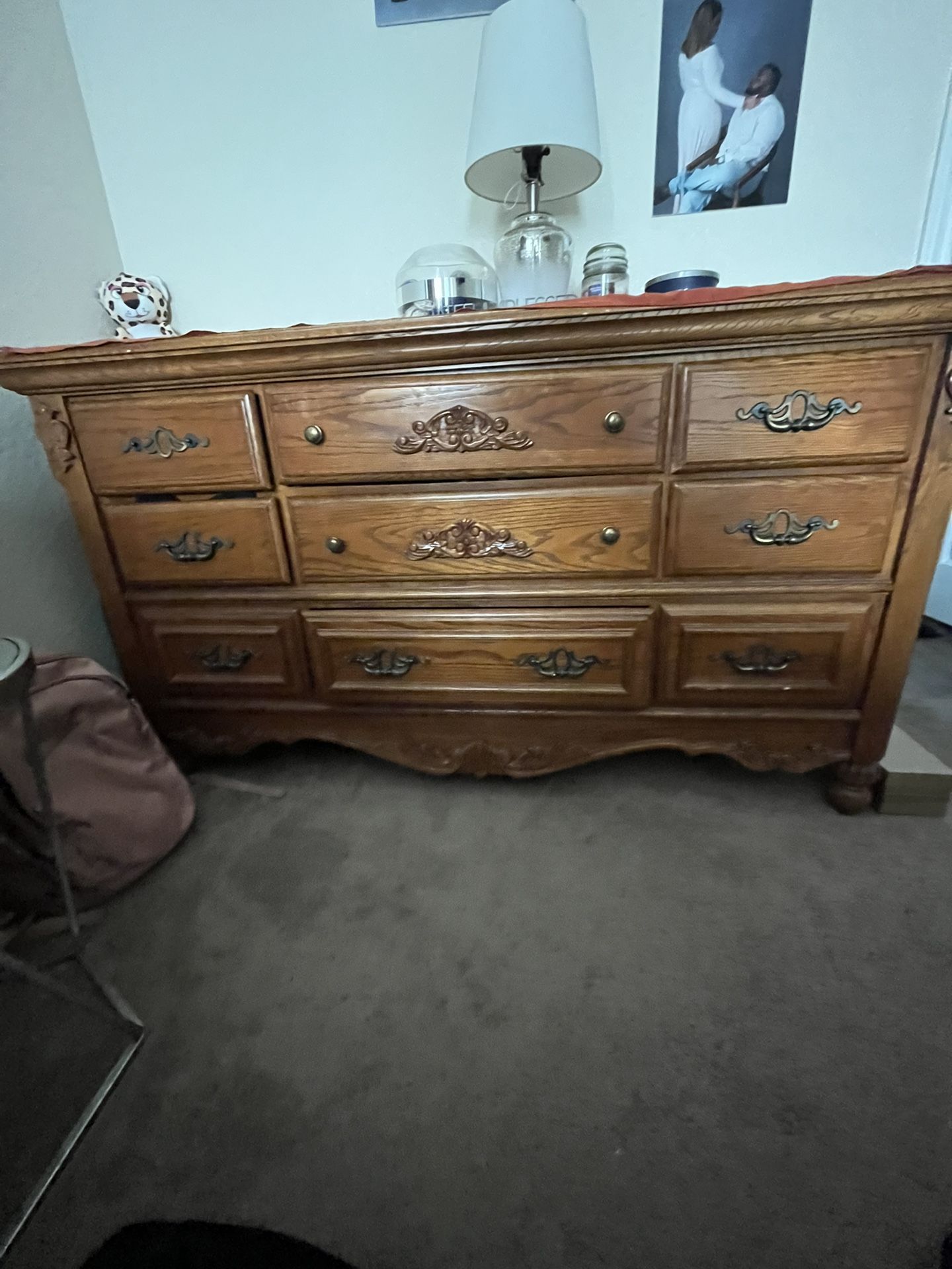 Dresser 