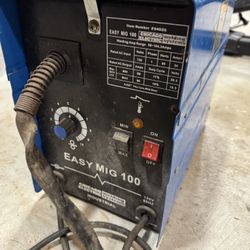 Chicago Electric Mig 100 Welder Set