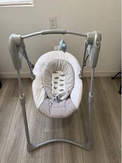 Graco Slim Spaces Compact Baby Swing, Space-Saving Design, Gray, Infant