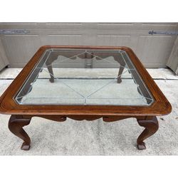 ETHAN ALLEN Canterbury Oak Coffee Table 28-8411 Finish 228 Leaded Glass