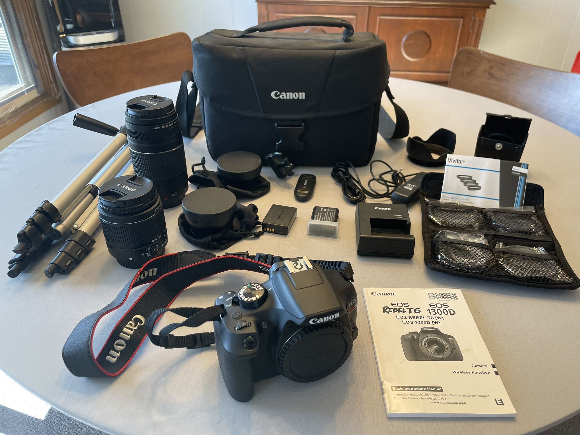 Canon EOS Rebel T6 Camera Kit