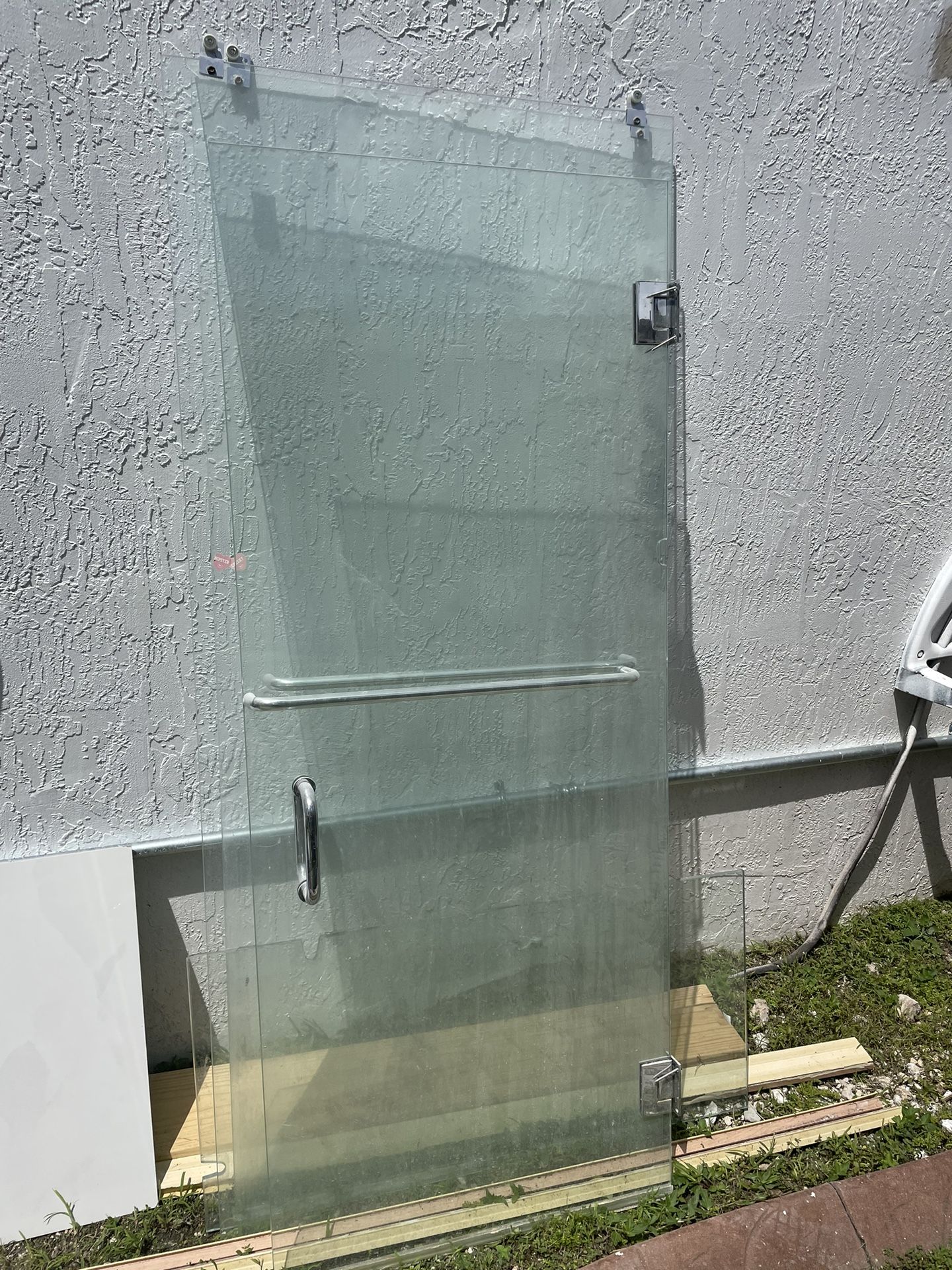 Glass Door 30’x69’ 6