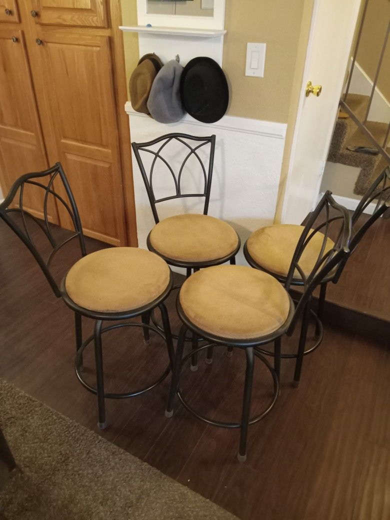Bar Stools (4)