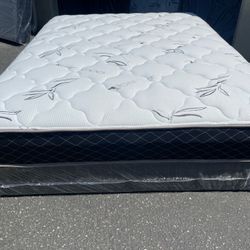 Queen Royal Bamboo Supreme Mattress And Boxspring 
