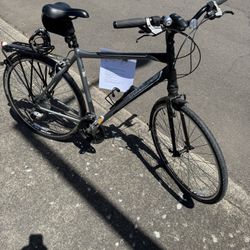 TREK 22.5 Men’s Hybrid Bike
