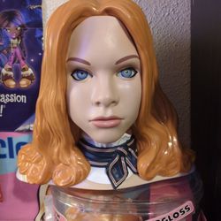 Megan Popcorn tin
