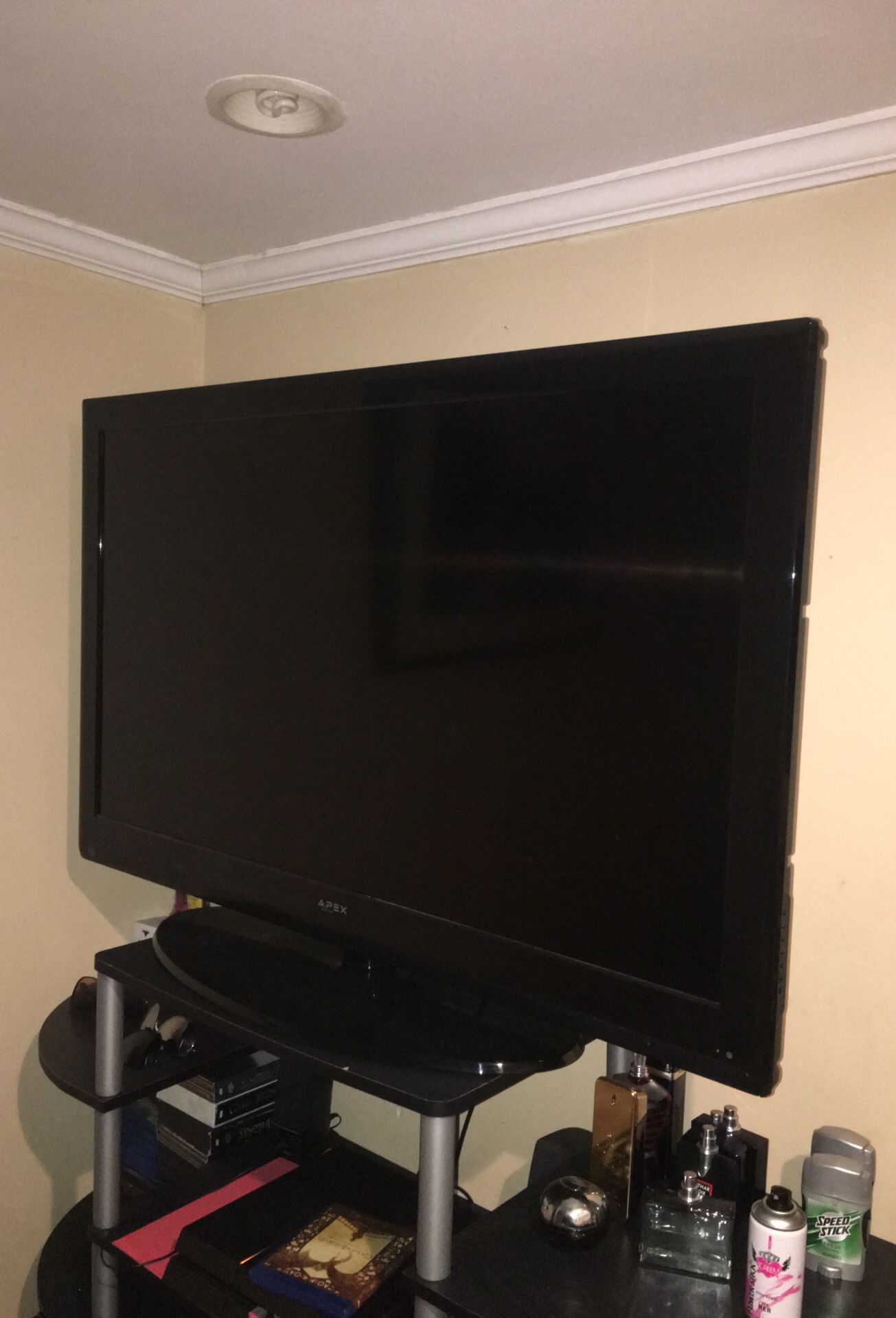 46” LCD tv Apex