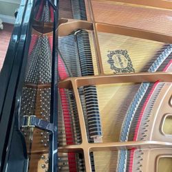 Yamaha baby grand piano