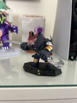 Skylanders Sensei Hood Sickel figure