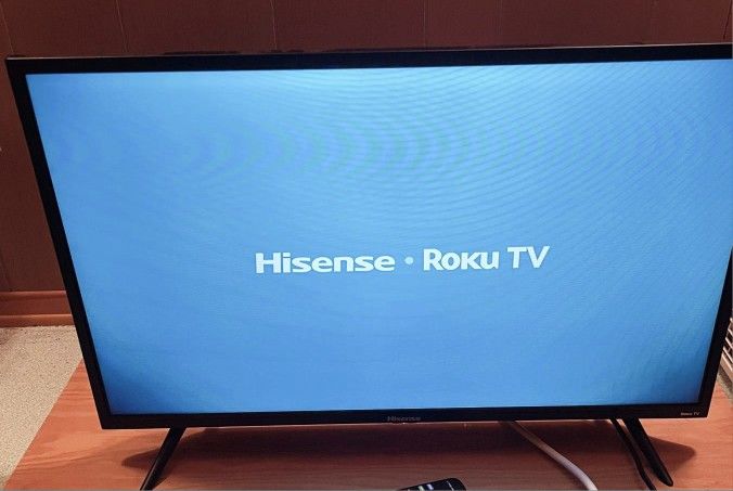 Hisense 32" LED ROKU TV