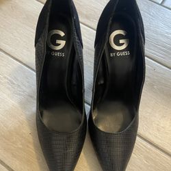 Guess Pumps - Sz 8