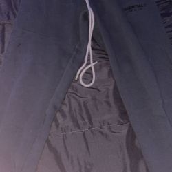 black essential pants 