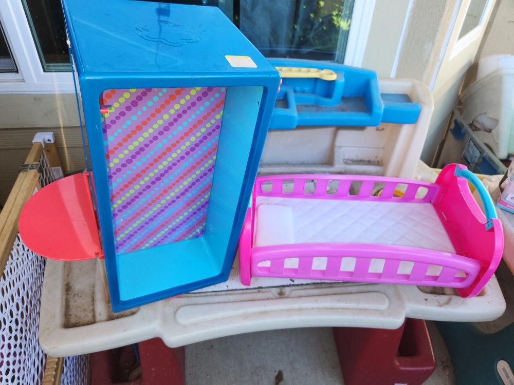 Free Doll Bed And Closet