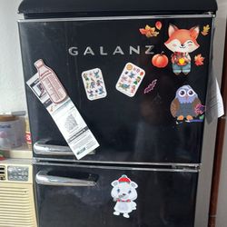 GALANZ Fridge 