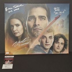 🔥 Superman & Lois autographed cast 16x20 canvas JSA COA🔥