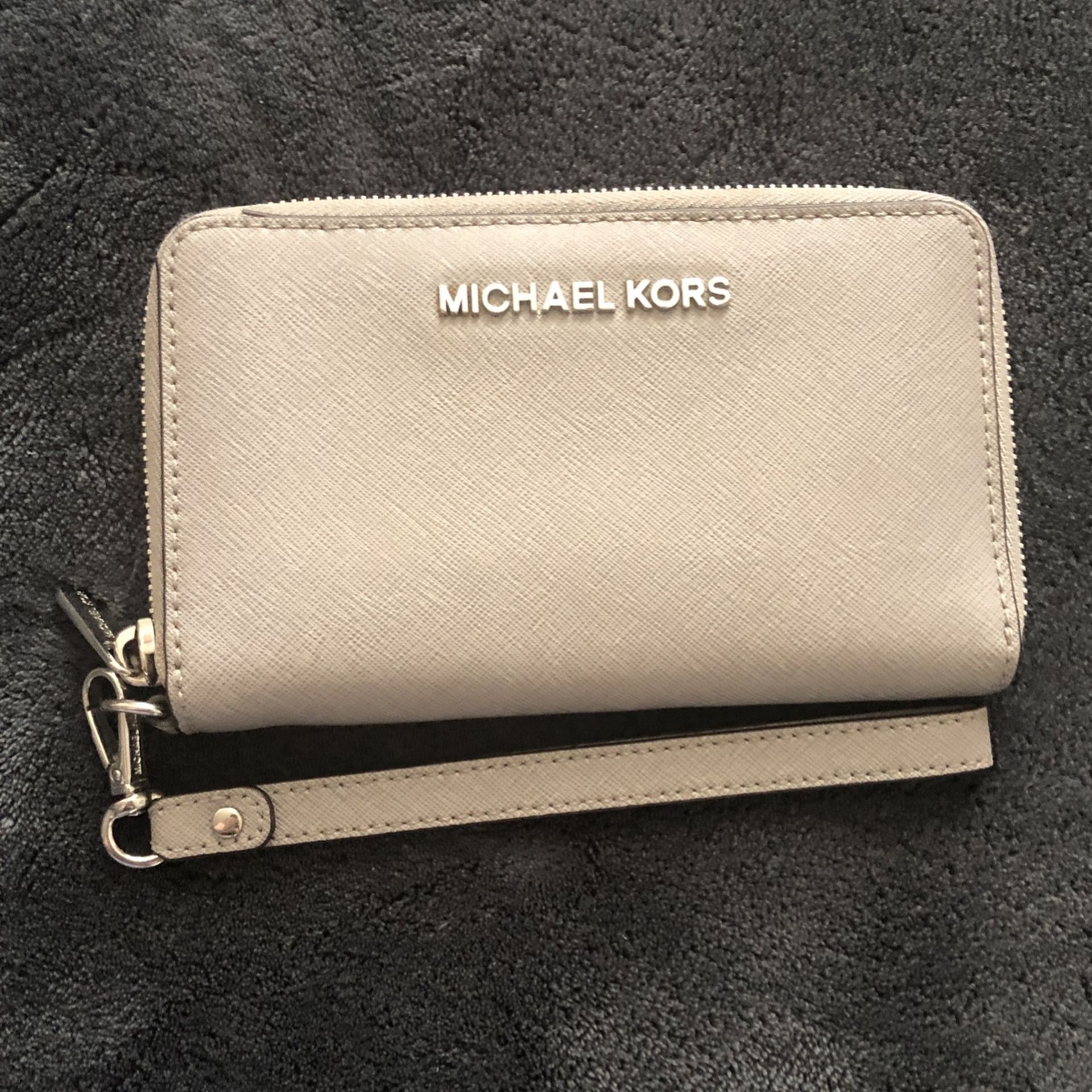 Michael Kors Clutch 