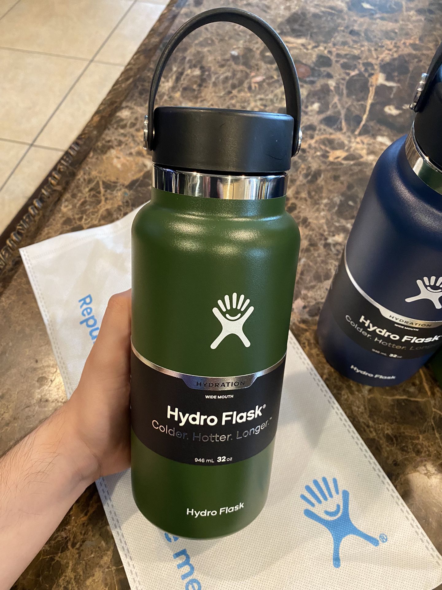 Vans Hydro Flask With Boot for Sale in Ventura, CA - OfferUp