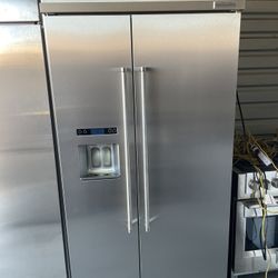 New Kitchen Aid 42” Built In 