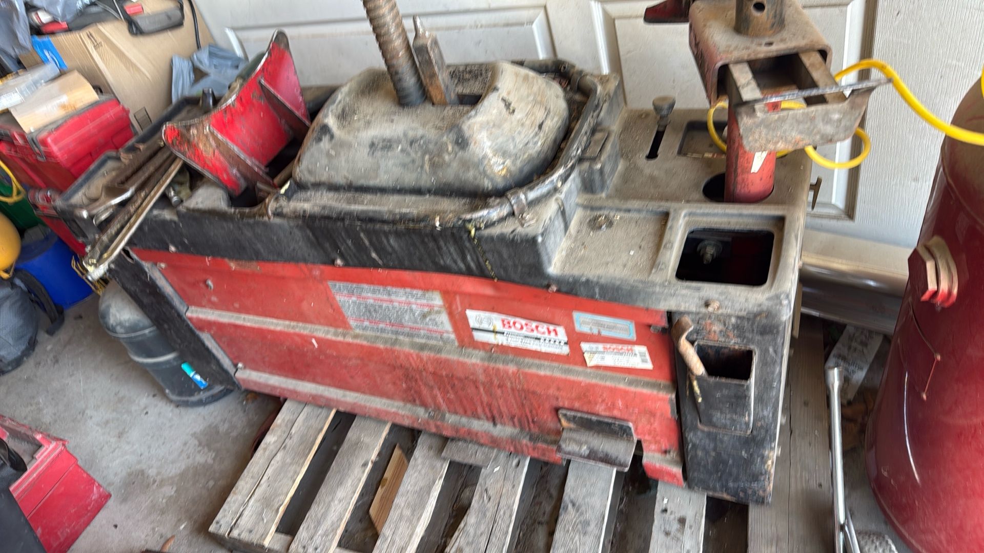 Coats 40-40A  Desmounting Machine $700