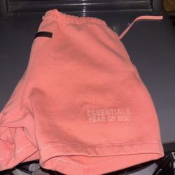 Essential Shorts Coral Size M