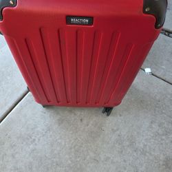 Lightweight Hardshell 4-Wheel Spinner Luggage, Scarlet Red, 24-Inch Checked