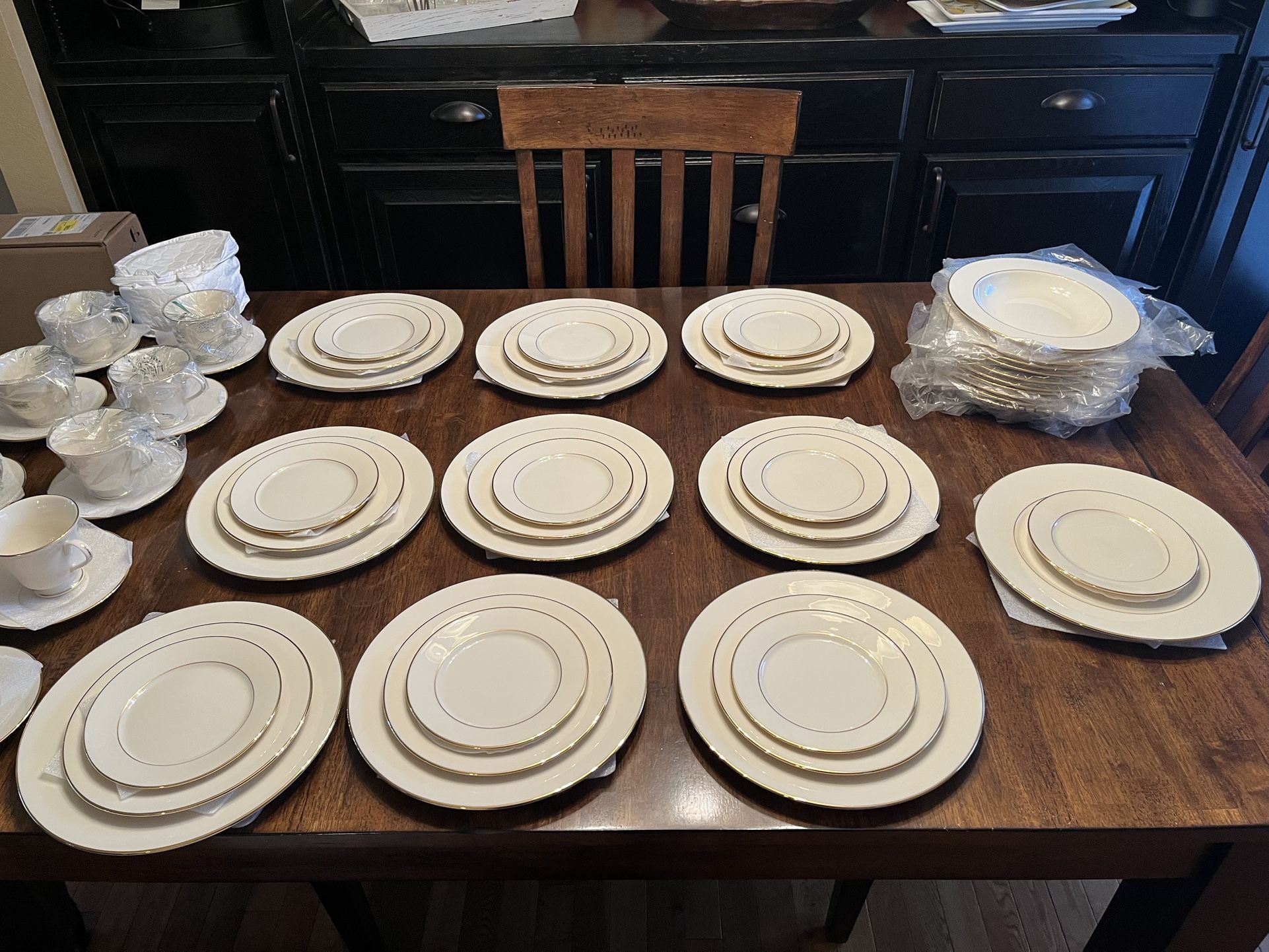 Lenox Hayworth China