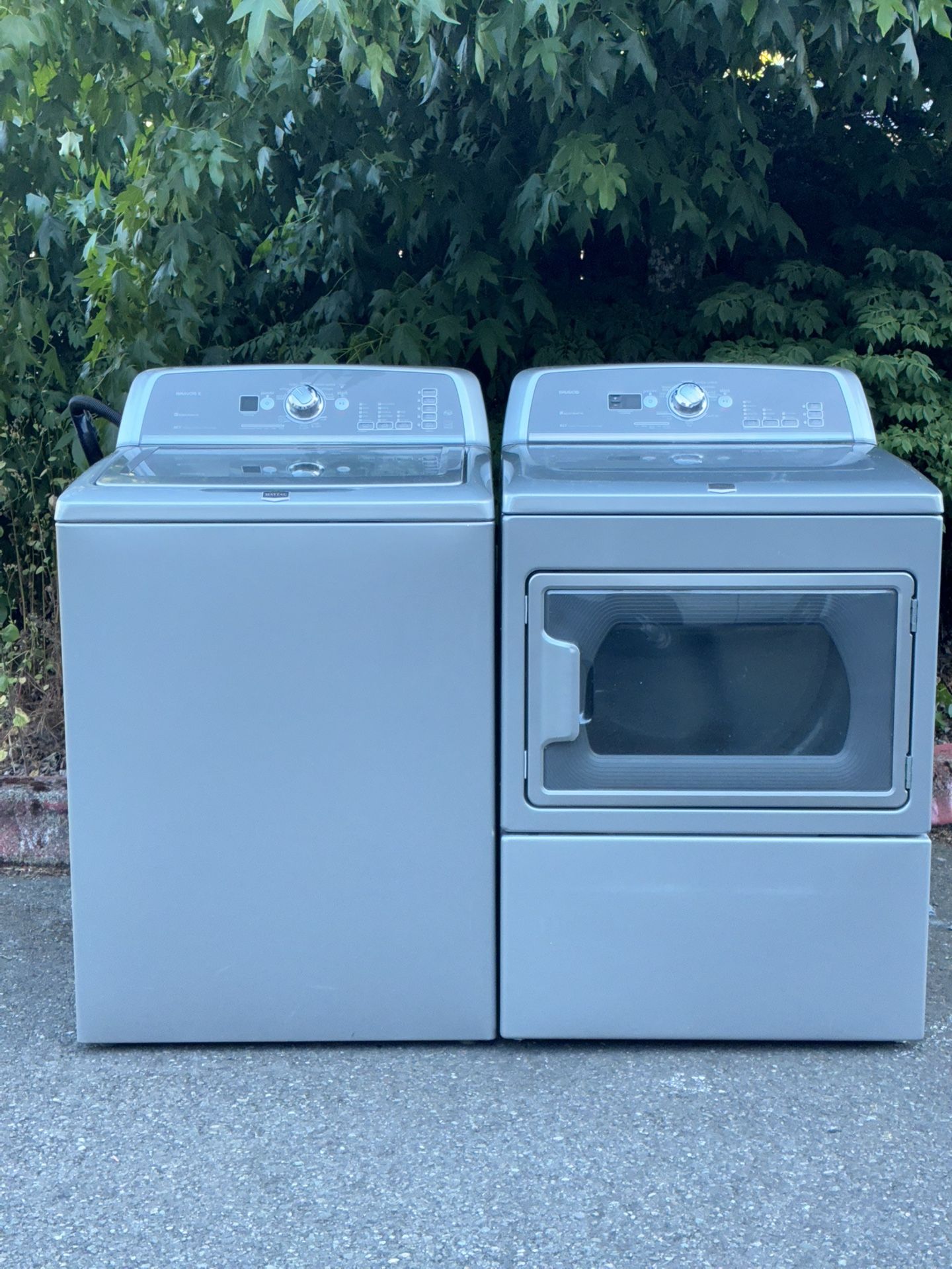MAYTAG BRAVOS TOP LOAD WASHER AND ELECTRIC DRYER. WORKS PERFECT. 30 DAYS WARRANTY.