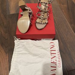 Valentino Garavani Rockstud Leather 60mm City Sandals