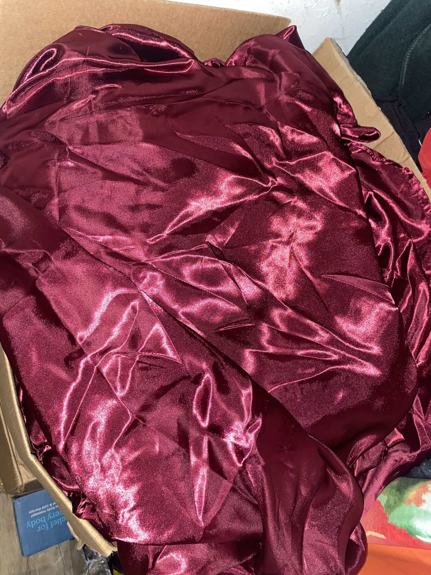 Satin Round Tablecloths