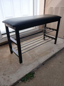 Beautiful entry way black shoe rack.
made of wood
Measurement  32x 14 wide
   19 height
39 assambled 
30 in the box