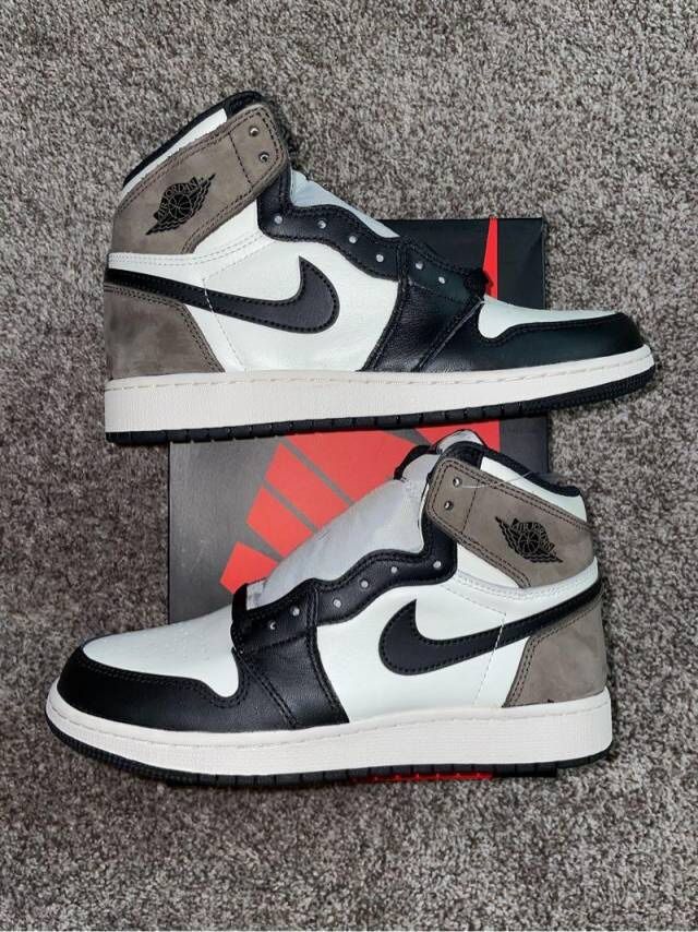 Nike Air Jordan 1 Retro High OG Mocha Brown u0026 Sail - Men's Size 4.5 -  Women's Size 6 - GS Size 4.5Y for Sale in Kent, WA - OfferUp