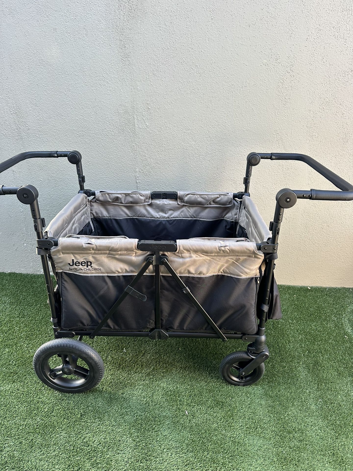 Jeep Wagon/ Wagon Only No Accessories / Beach Wagon: Sports Wagon